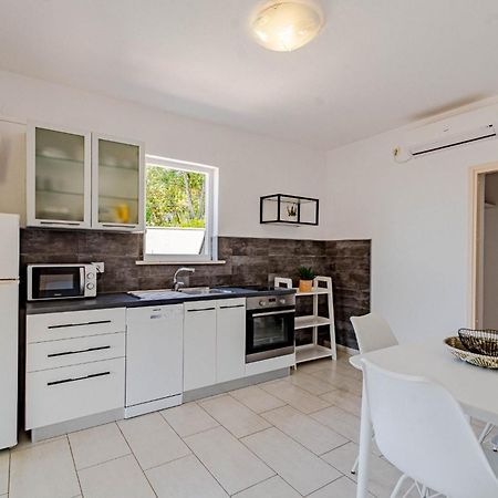 Seaside Apartments With A Swimming Pool Tri Zala, Korcula - 558 Zrnovo المظهر الخارجي الصورة